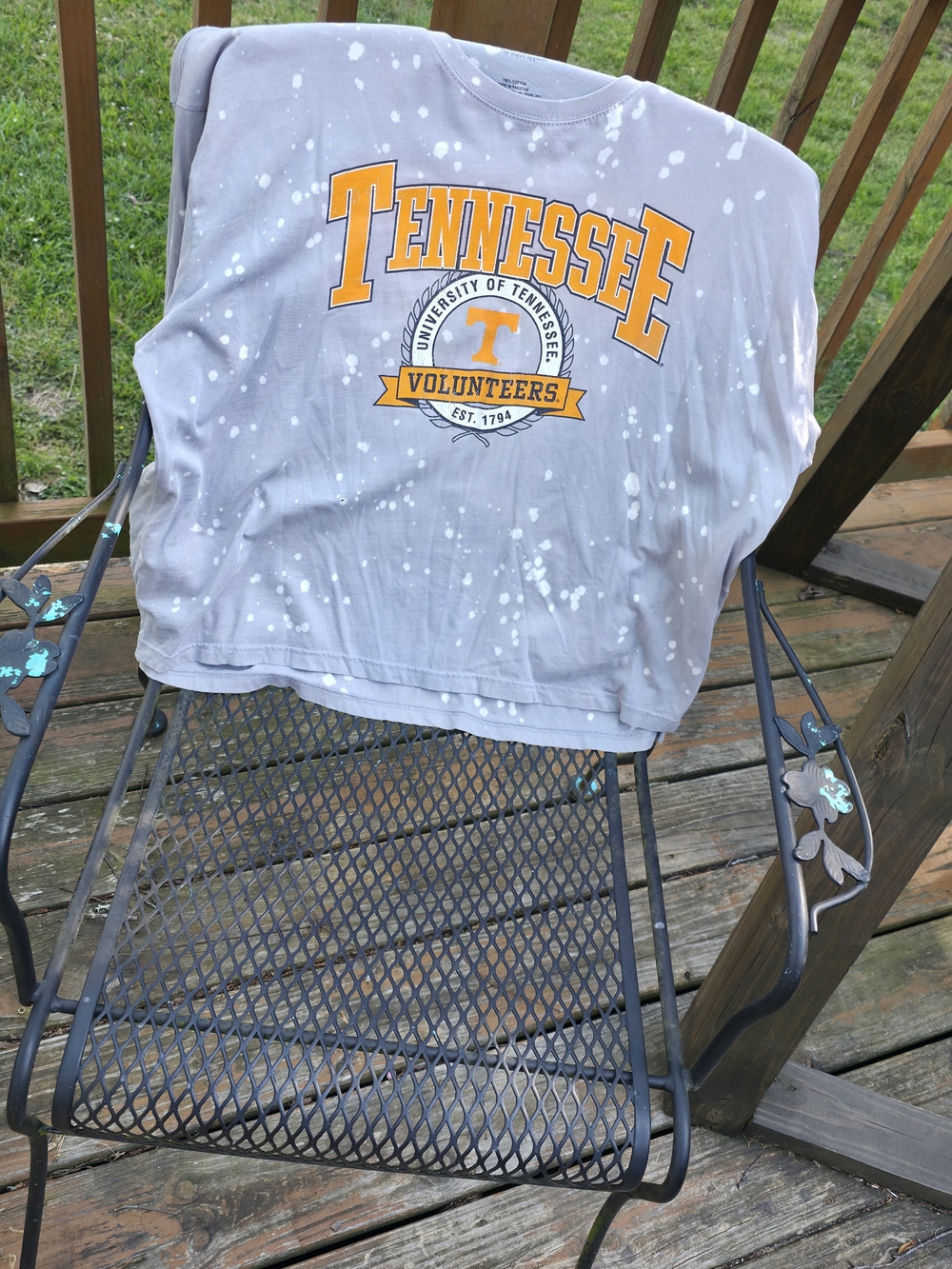 Women's Tennessee Volunteers Gray Tee with Orange Logo